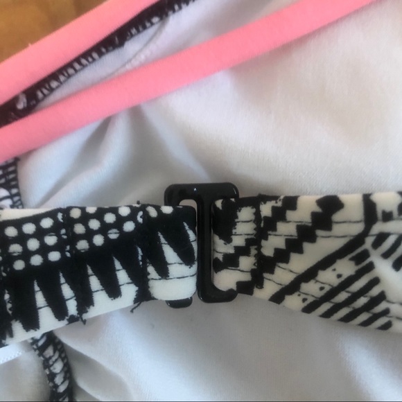 Xhiliration Geometric Print Halter Swim Top - Picture 5 of 12